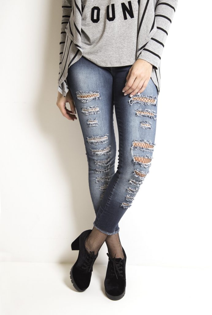 calça jeans com meia calça arrastão